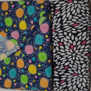 2 SCRUB TOPS * GREAT CONDITION * LARGE